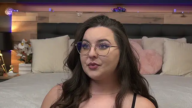 Snapshot of Mia_Swano chatting on July 2026 10:09:01 PM Mia Swano online show from July 2026 10:09:01 PM