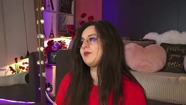 Mia Swano online show from February 2026 03:47:01 AM