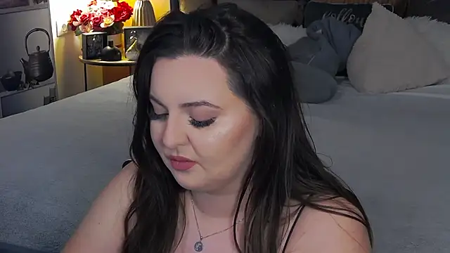 Mia Swano online show from November 2025 12:55:01 AM