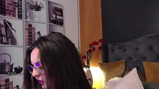 Mia Swano online show from October 2025 09:38:02 PM
