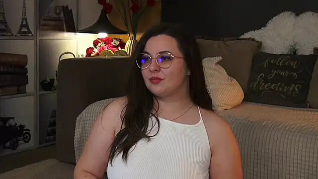 Mia Swano online show from February 2026 02:29:01 AM