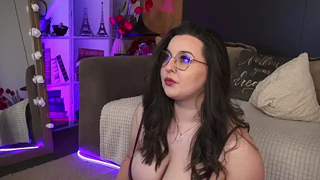 Mia Swano online show from April 2026 12:51:01 AM