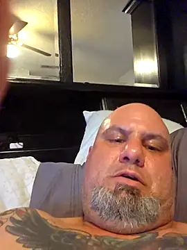 Kwillie online show from November 2025 05:25:02 PM