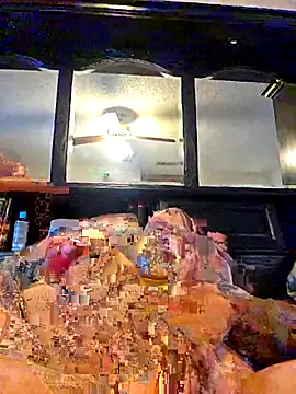 Kwillie online show from April 2026 07:38:02 PM