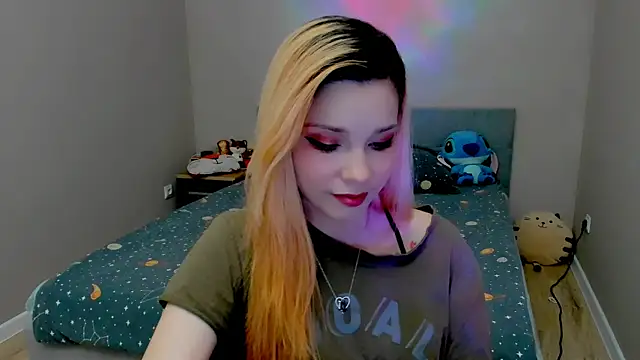 Kitten Alissa online show from October 2025 06:11:01 PM