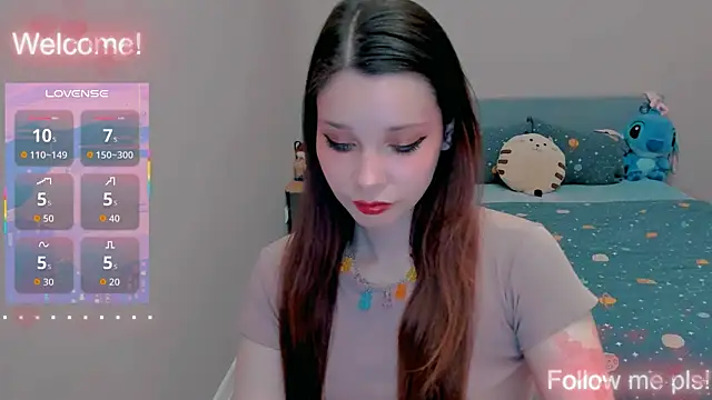 Kitten Alissa online show from April 2026 05:14:01 PM