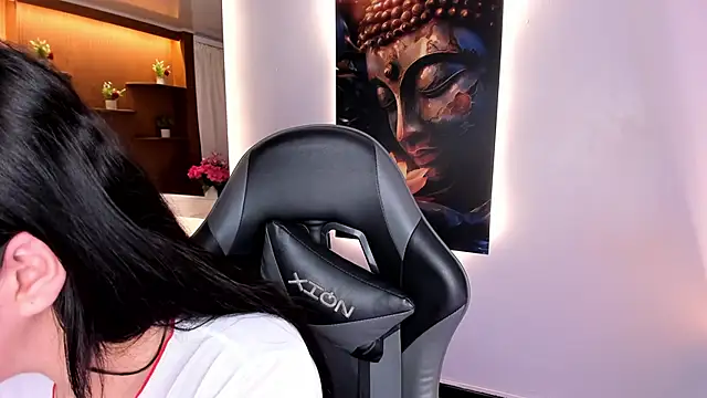 jasmincollin  online show from April 2026 02:46:02 AM