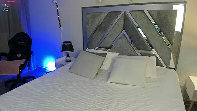 jasmincollin  online show from February 2026 02:42:02 AM