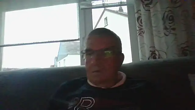 Oldmenhot66 online show from September 2025 04:46:01 PM
