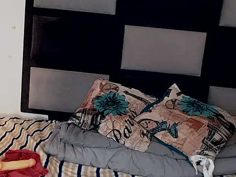 Freaky-boobs online show from September 2025 08:41:01 AM