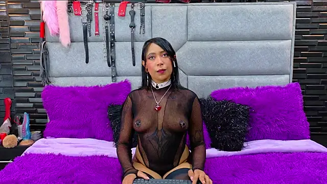 DaiaRousi online show from November 2025 02:48:01 AM