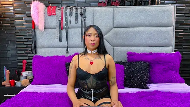 DaiaRousi online show from November 2025 03:01:02 AM