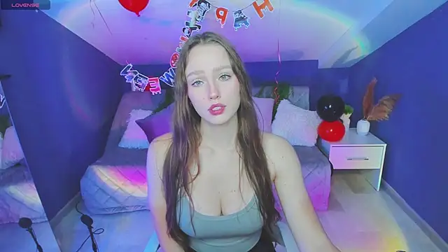 Snapshot of CelineCharm_ chatting on October 2025 02:05:01 PM CelineCharm online show from October 2025 02:05:01 PM