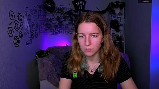 Snapshot of benny_duglas chatting on October 2025 11:20:01 AM benny duglas online show from October 2025 11:20:01 AM