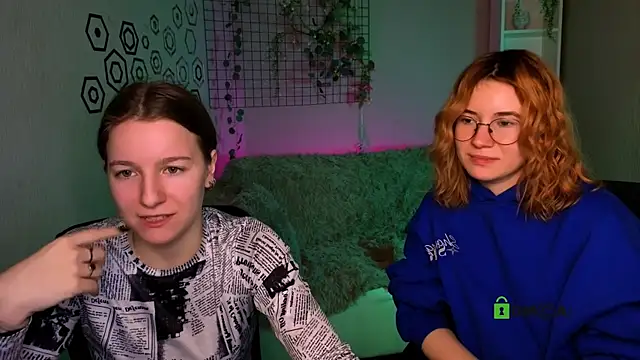 Snapshot of benny_duglas chatting on January 2026 10:09:02 AM benny duglas online show from January 2026 10:09:02 AM