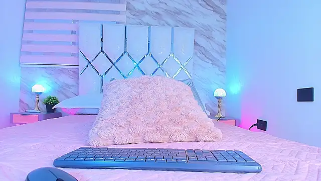 collet 1 online show from November 2025 12:05:02 PM