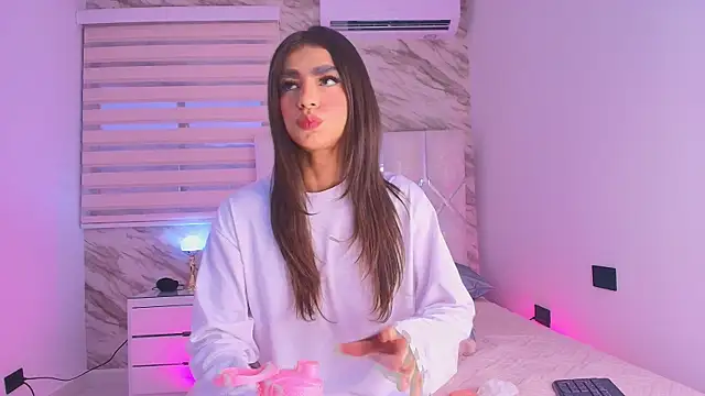 collet 1 online show from November 2025 12:00:02 PM