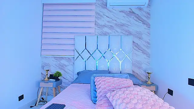 collet 1 online show from February 2026 12:12:02 PM