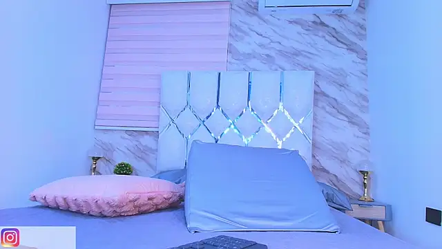 collet 1 online show from April 2026 12:18:02 PM