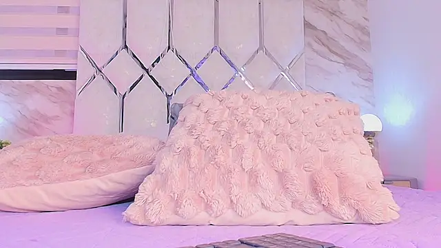 collet 1 online show from December 2025 11:53:02 AM