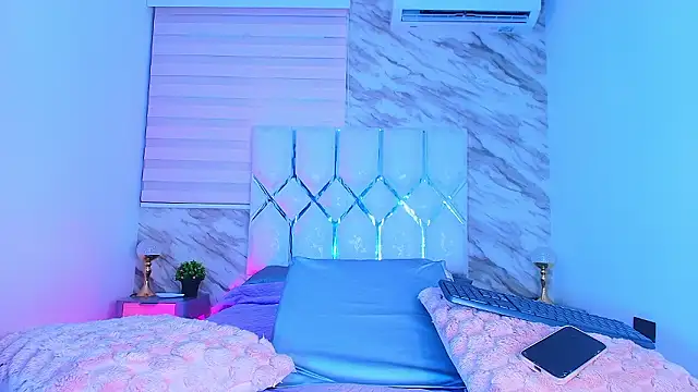 collet 1 online show from March 2026 12:05:01 PM