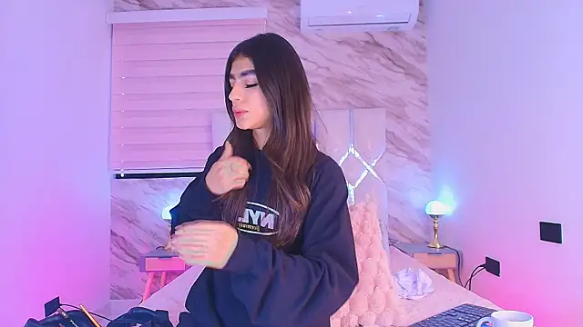 collet 1 online show from November 2025 11:58:02 AM