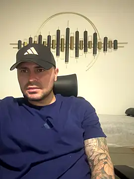 Snapshot of joshmahe chatting on September 2025 02:11:01 AM joshmahe online show from September 2025 02:11:01 AM