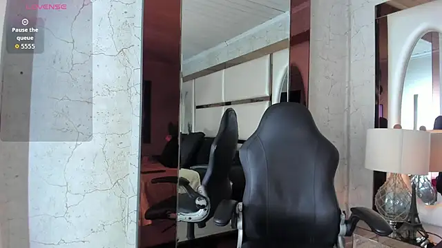 Ely09  online show from February 2026 02:17:01 PM