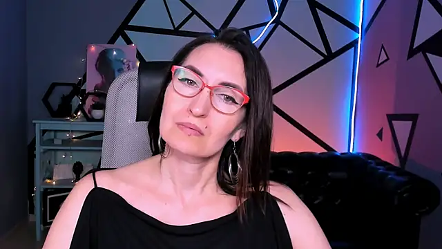 UnaTerra online show from June 2026 06:40:01 AM