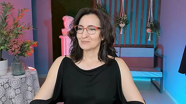 UnaTerra online show from November 2025 09:13:01 AM