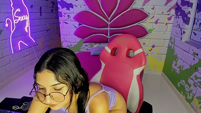 ValerySkinnyy online show from December 2025 03:49:02 AM