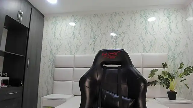 ValerySkinnyy online show from October 2025 11:49:01 PM