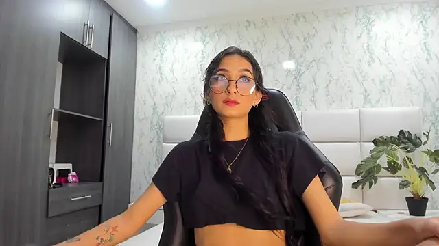 ValerySkinnyy online show from September 2025 11:43:02 PM