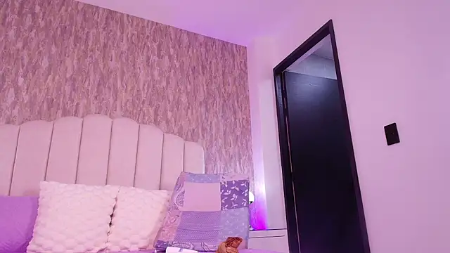 Snapshot of sofi_hils chatting on November 2025 11:59:02 AM sofi hils online show from November 2025 11:59:02 AM