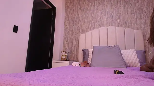 Snapshot of sofi_hils chatting on December 2025 11:56:02 AM sofi hils online show from December 2025 11:56:02 AM