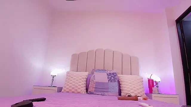 Snapshot of sofi_hils chatting on November 2025 11:58:02 AM sofi hils online show from November 2025 11:58:02 AM