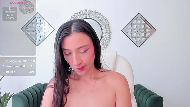 Kristen Rousse online show from September 2025 08:47:01 PM