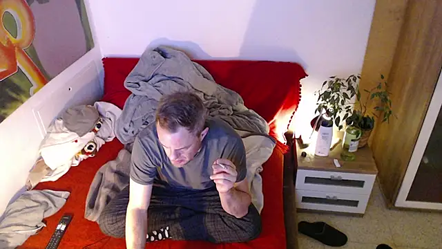 EdelHolz91 online show from February 2026 04:27:01 PM