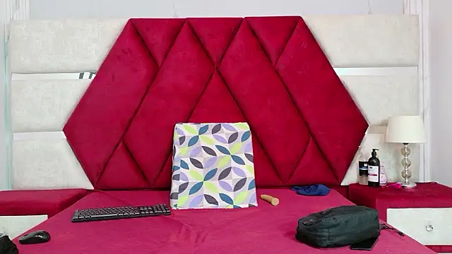 Kity spiderr online show from March 2026 12:26:01 PM