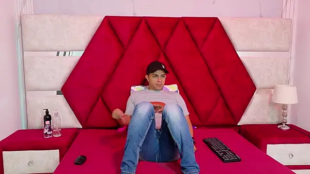 Snapshot of Kity_spiderr chatting on September 2025 12:22:02 PM Kity spiderr online show from September 2025 12:22:02 PM