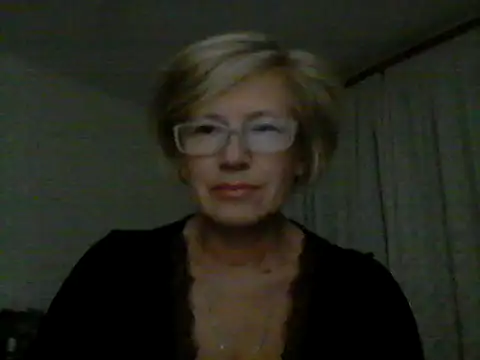 Snapshot of LucyLewisX chatting on September 2025 08:04:02 PM LucyLewisX online show from September 2025 08:04:02 PM