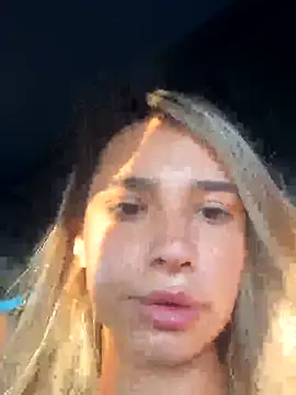 ItalianGirl online show from September 2025 04:12:02 PM