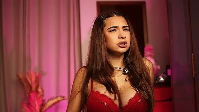 Snapshot of ItalianGirl chatting on January 2026 09:29:01 PM ItalianGirl online show from January 2026 09:29:01 PM