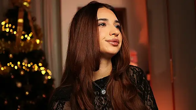 ItalianGirl online show from December 2025 08:57:02 PM