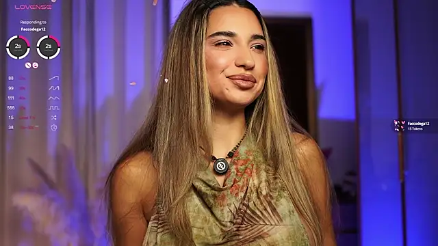 ItalianGirl online show from October 2025 07:14:01 PM