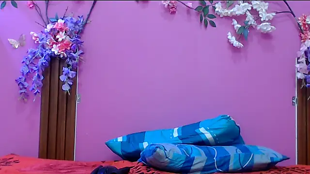 skinnysofia18 online show from October 2025 01:31:01 PM