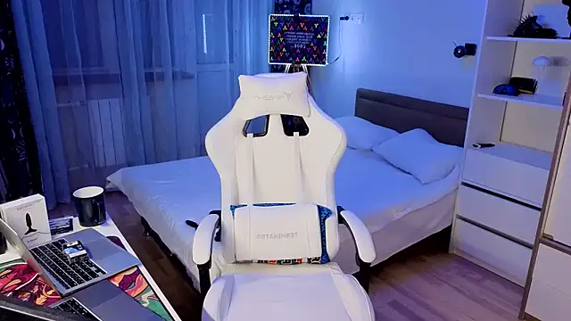 c10h15on1 online show from February 2026 04:09:01 AM