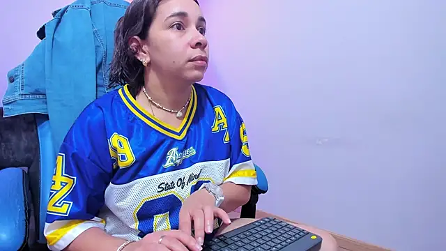 CataleyaAmaya online show from September 2025 12:55:01 PM