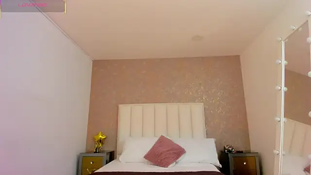 KaylieBrooks online show from September 2025 06:15:01 PM