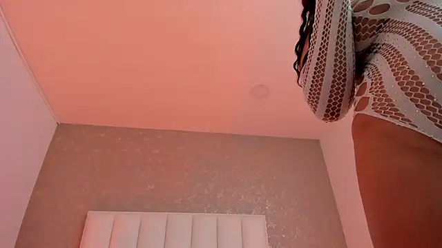 KaylieBrooks online show from December 2025 06:34:02 PM